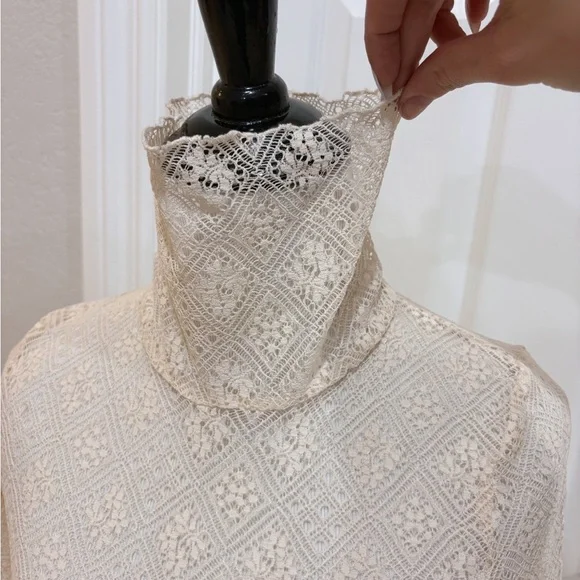 Free People Fired Opal Sheer Lace Mock Neck Long-Sleeve Top XS - Picture 5 of 8